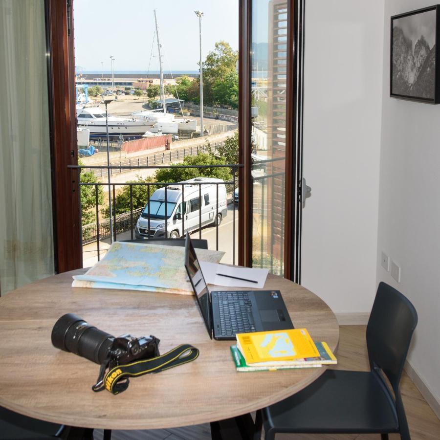 דירות ארבאטקס Loft Lungomare Vista Mare E Monti מראה חיצוני תמונה